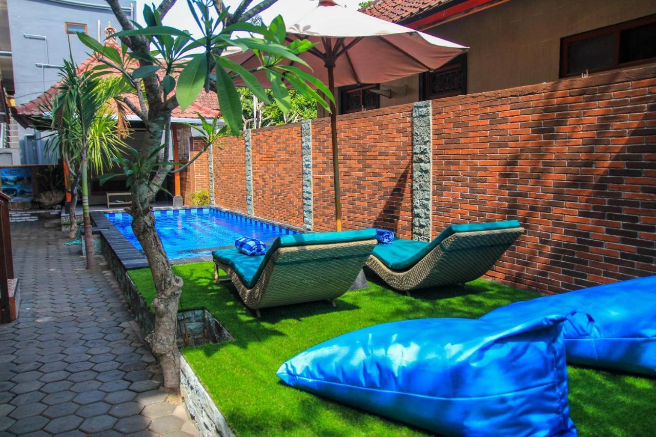 D'Tegal House Hotel Nusa Lembongan  Exterior photo